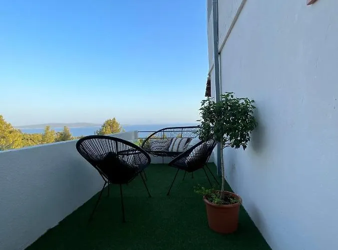Apartment And Studio Ivan Dolac